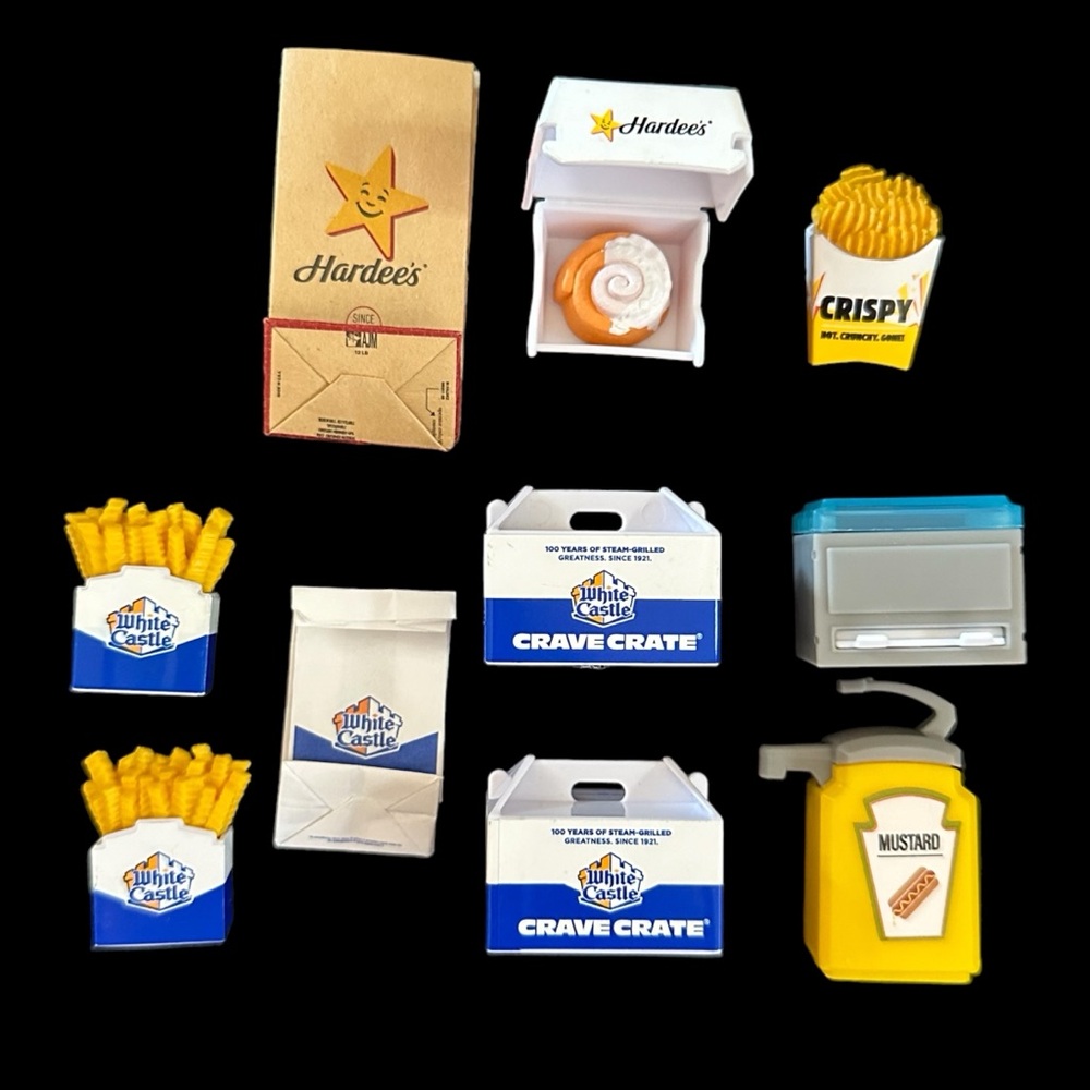 ZURU Mini Brands White Castle and Hardee’s 10-piece set